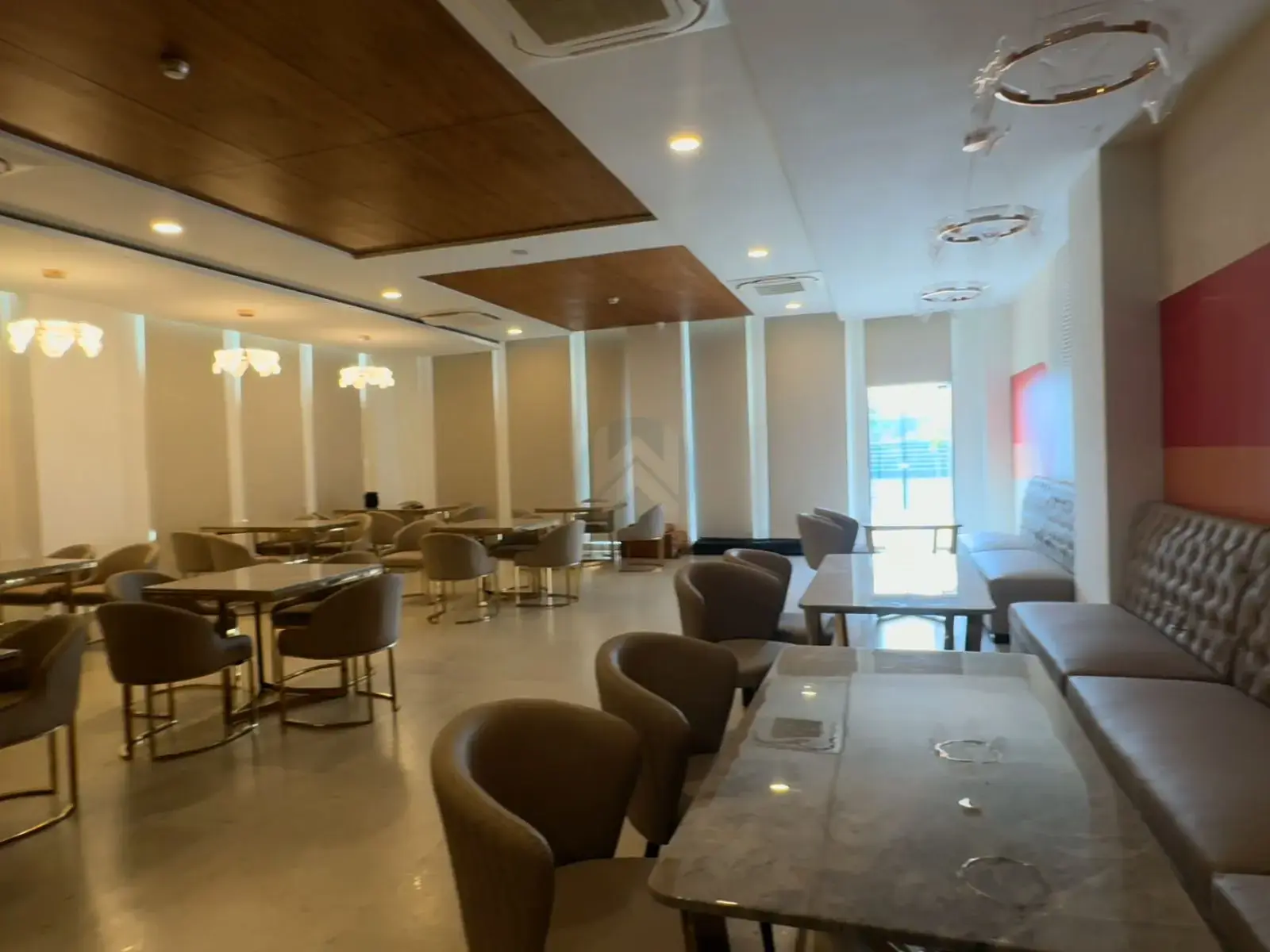 Greenbay The Monarque